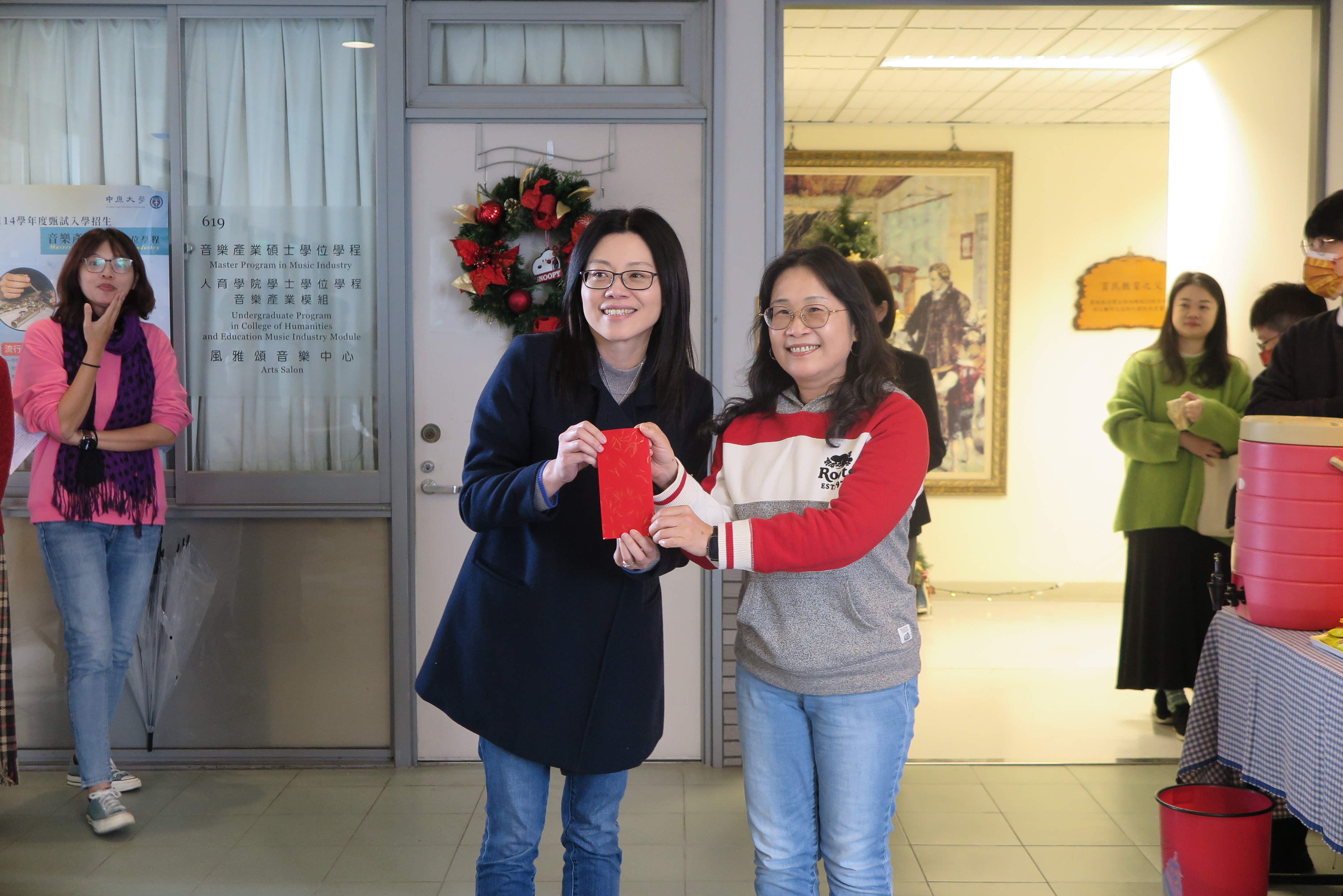 December 18, 2024 (Wednesday)113-1-4 Final Thanksgiving Lunch and Christmas Event